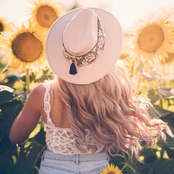 Hats N' Roses Stephanie Danielle Fedora Cowboy Hat Aurora Ivory Embroidered L - Picture 11 of 15